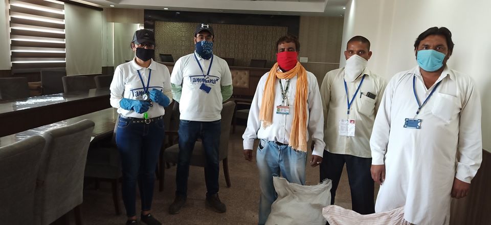 9th Gloves Distribution Drive at Peer Muchalla, Zirakpur, Singhpura, Dhakoli, Bishampura and Pabhat on 24th April 2020 Drive Photo